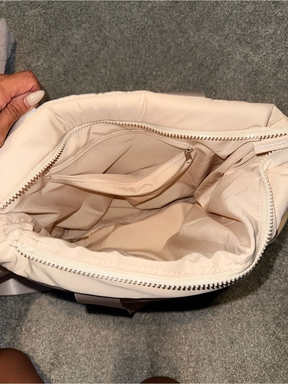 WILO Quilted Puffer Shoulder Bag NWT Crossbody Tote